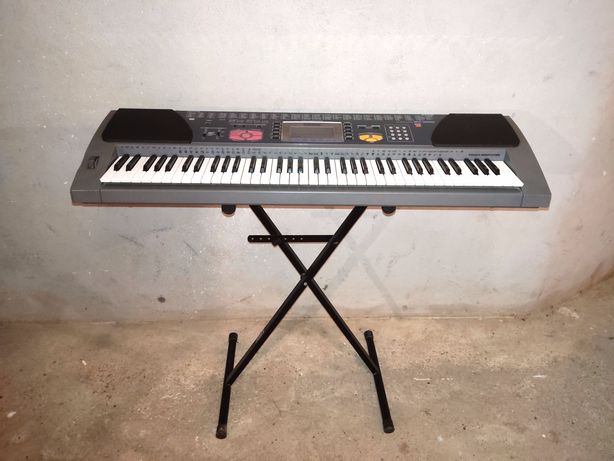 Piano Casio WK-1200