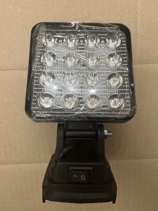 Лампа прожектор фонарь Led Makita без акумулятора)