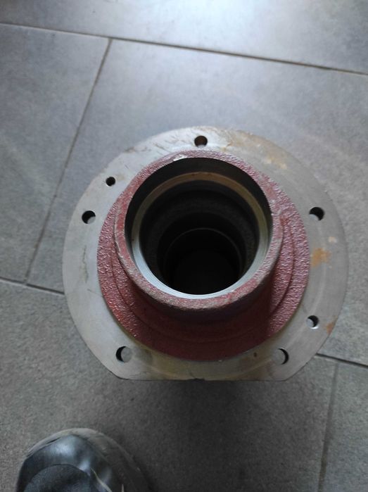 Nowa tuleja wycisku sprzęgła starego typu do T-25