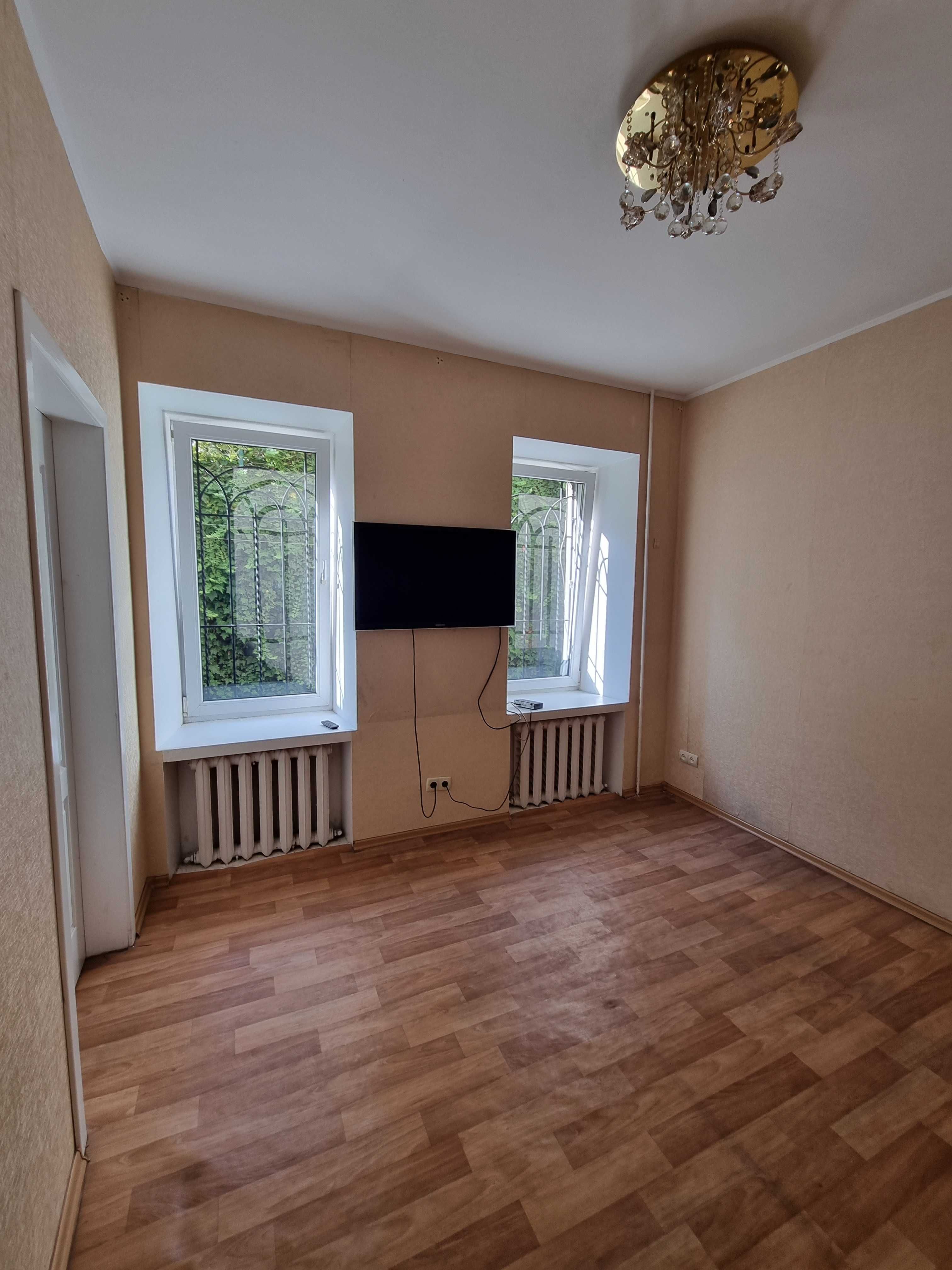 2 комнатная квартира на Богдана Хмельницкого