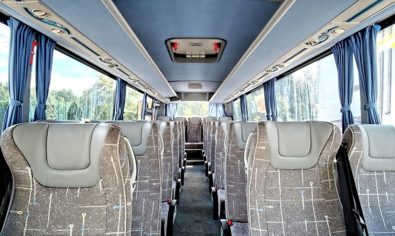 Przewóz osob - 62,54,34  osob autokary , 26,24,20 ,8 -mio osobowe busy