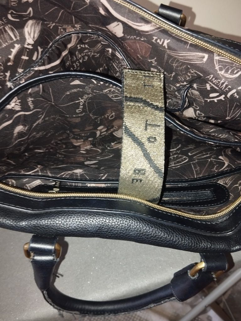 Vendo mala Anneke, por não usar, está praticamente nova