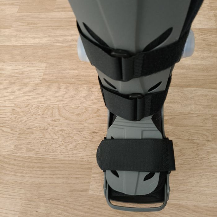 Orteza, but ortopedyczny lewy rozm ,, s,,