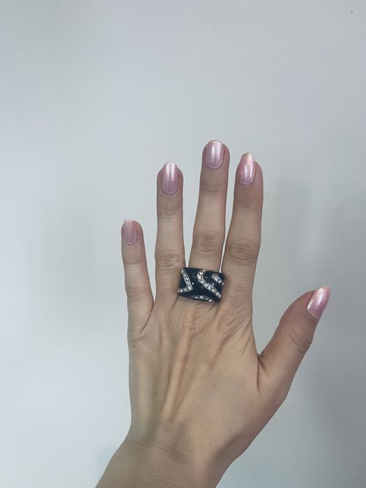 Piekny duzy czarny srebrny sygnet pierscionek damski