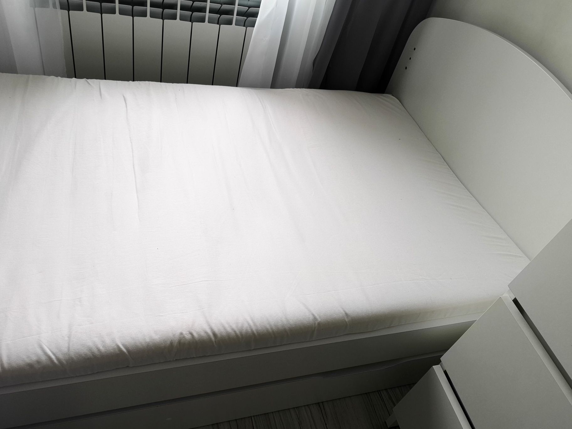Łóżko dziecięce 164 cm x 93 cm białe