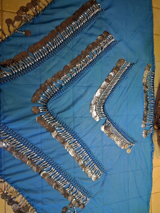 Nowa chusta do tańca brzucha z metalowymi ozdobami