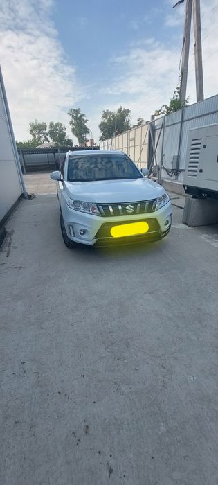 Продаю автомобіль в ідеальному стані рейсталінг