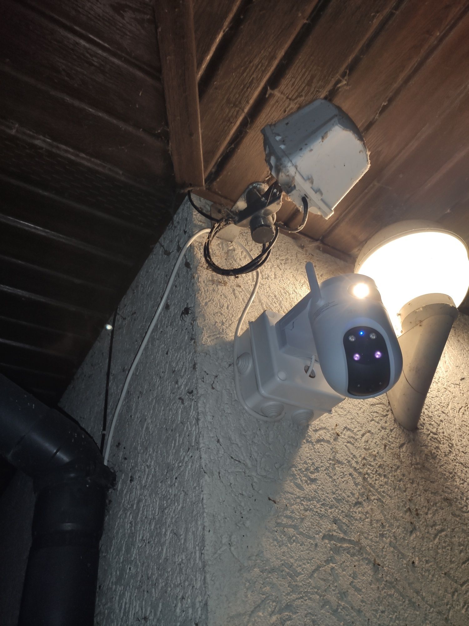 Monitoring CCTV hikvision, dauha, ezviz