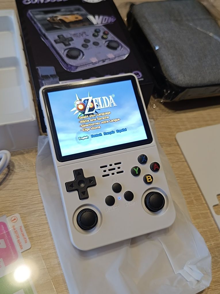 Konsola przenośna r36s retro biała 64gb 15000 gier Nowa+Etui PREZENT