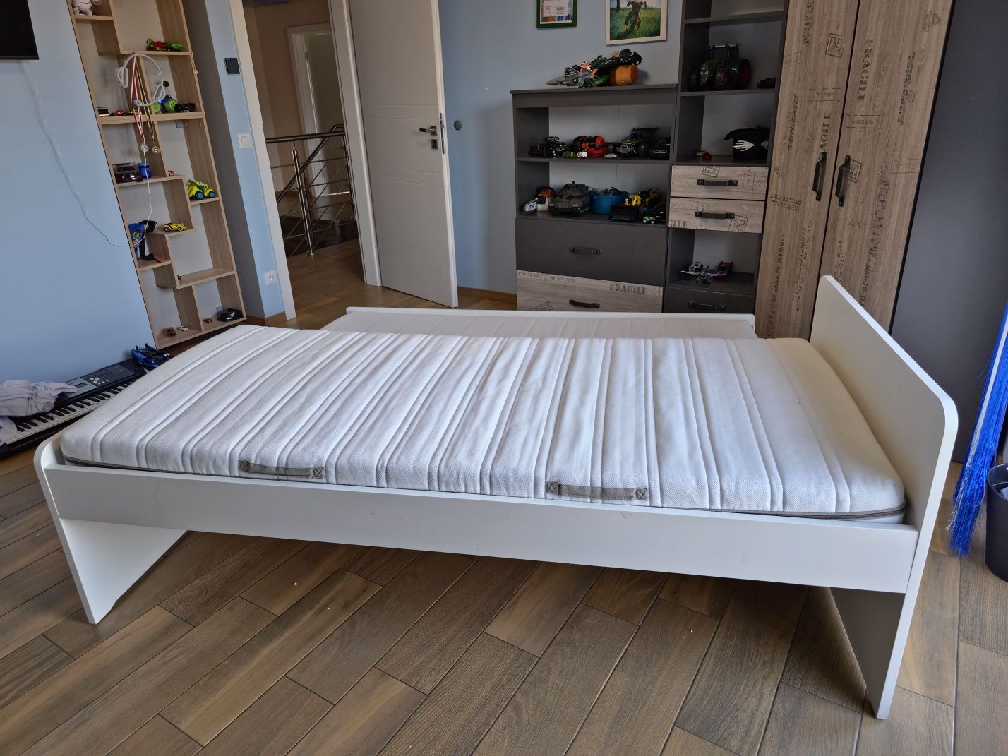 Łóżko ikea Slakt