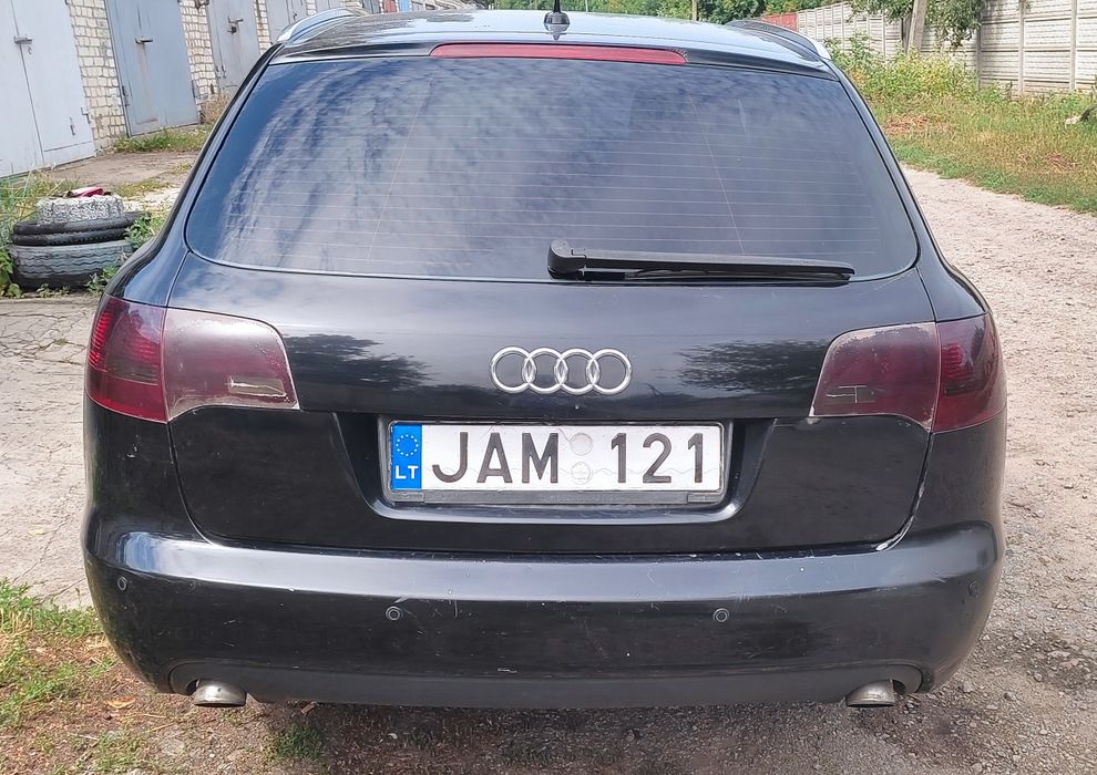 Срочно продам Ауді А6 С6.