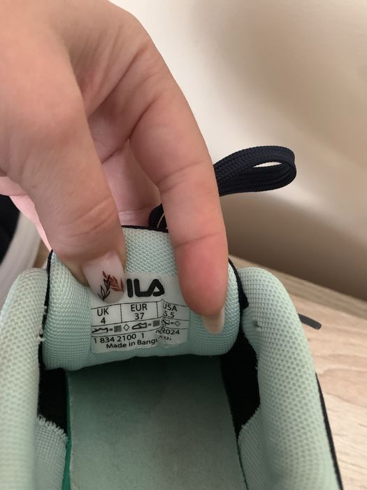 Кросівки жіночі Fila оригінал