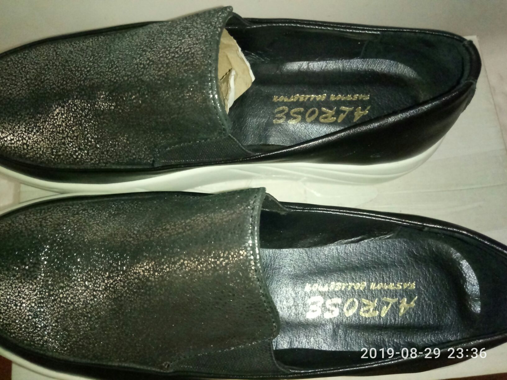 Новые туфли слипоны 36р натуральная кожа