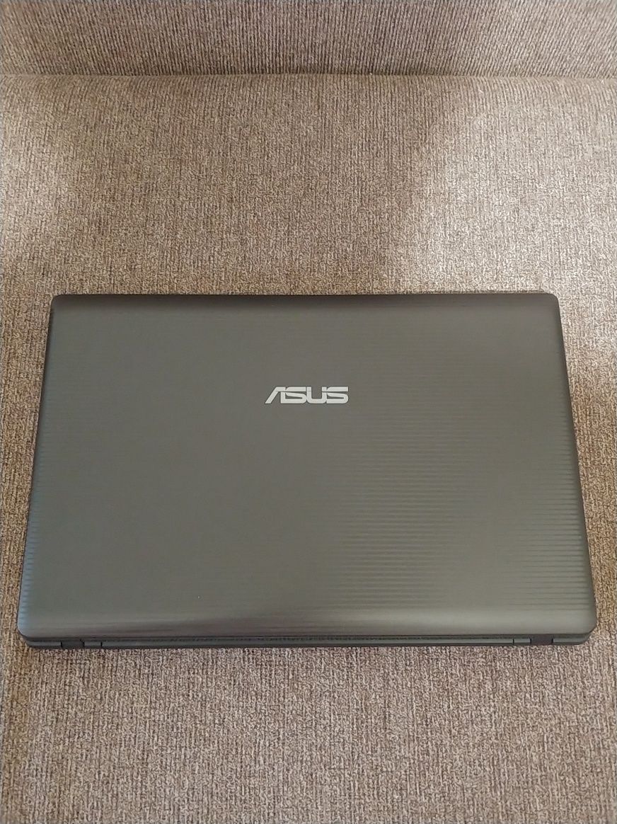 Продам игровой ноутбук Asus k55vm+бонус.