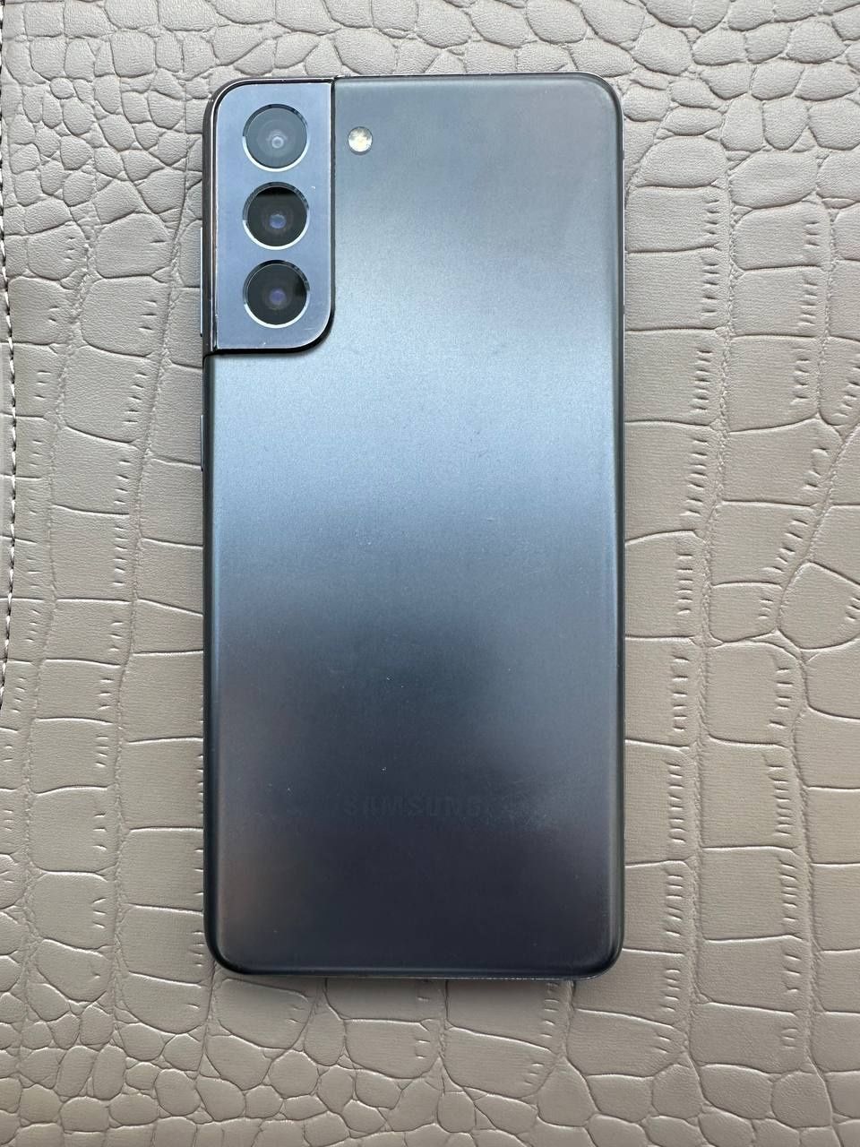 Продам Samsung S21