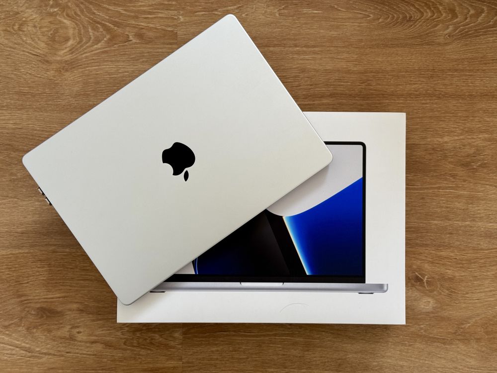 MacBook Pro 14" (M1 Pro, 32Gb RAM, 1TB SSD) - como novo!