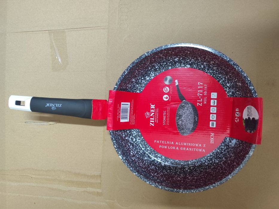 Nowa patelnia  26 cm