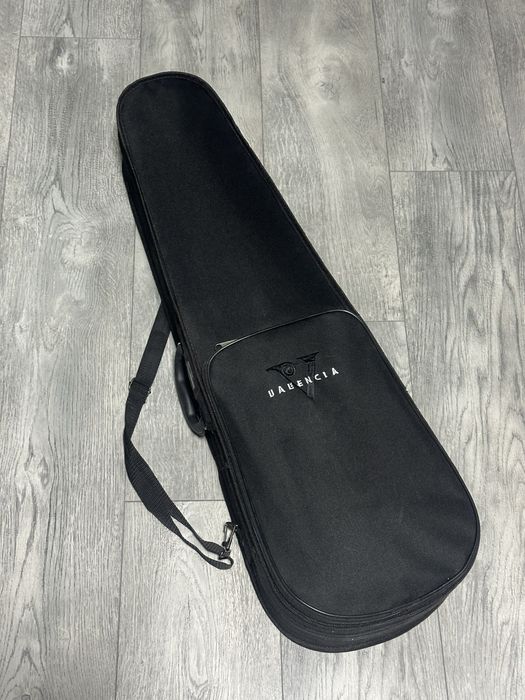 Продаю скрипку Valencia V400 4/4