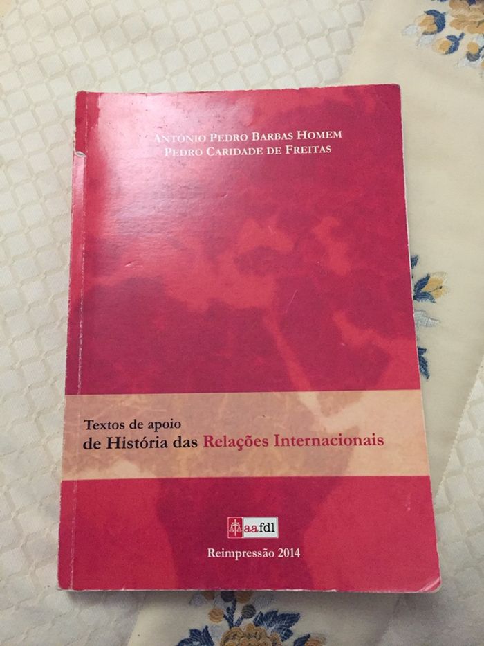 História Relações Internacionais - Textos de apoio