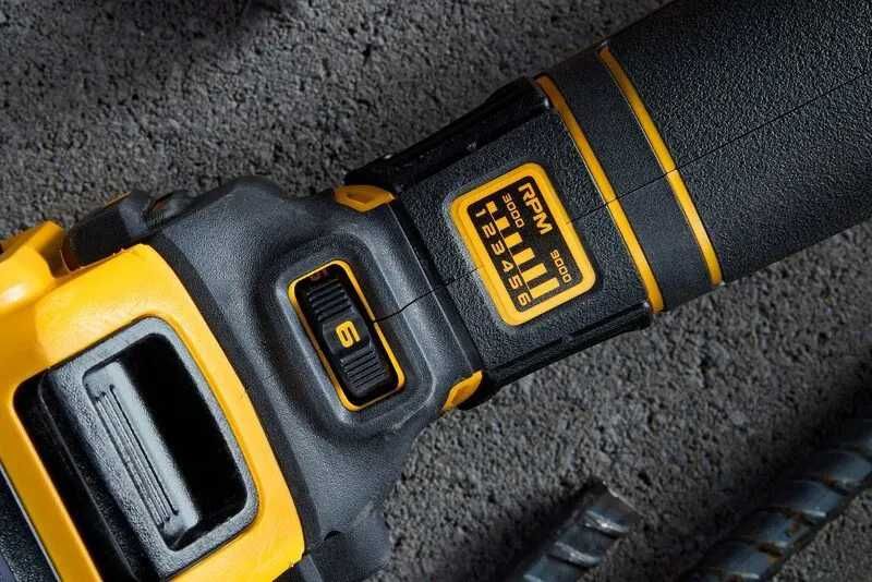 DeWALT DCG409VSNT болгарка з регулятором обертiв на 125мм у кейсi