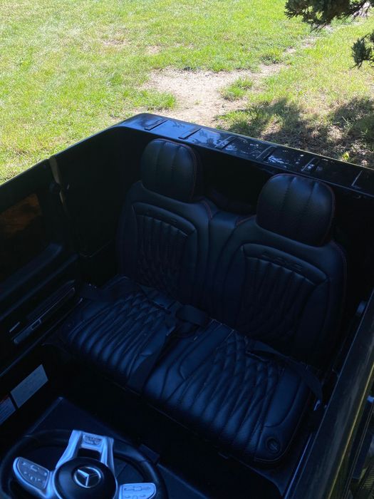 Auto na akumulator Mercedes G63 AMG – dwa miejsca, pilot