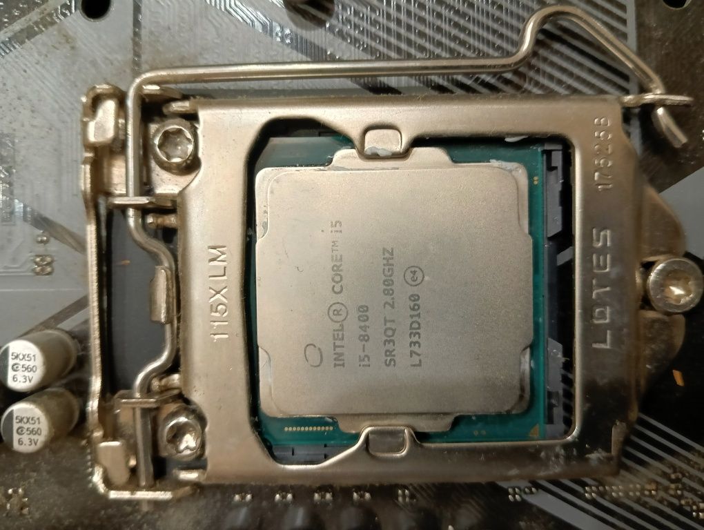 Procesor intel core  i5 8400 2.8ghz jak nowy