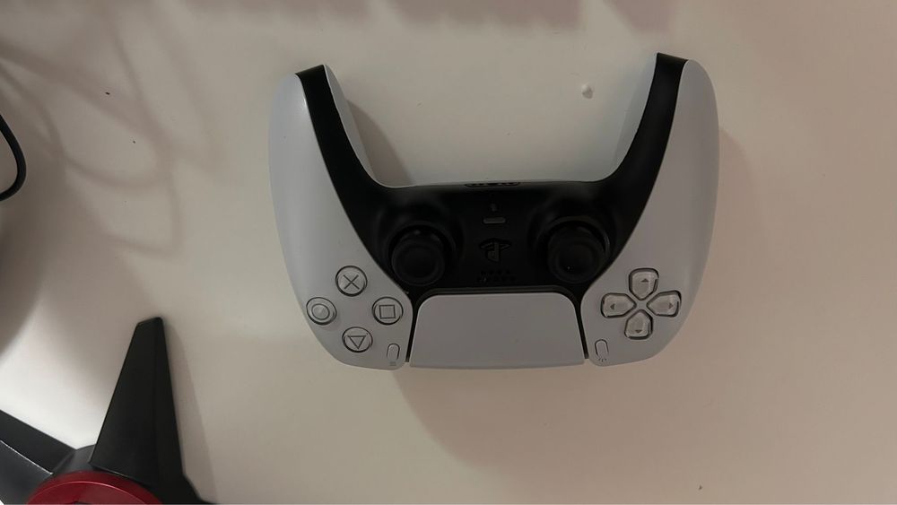 PlayStation 5 Slim 1T + 1 comando PS5