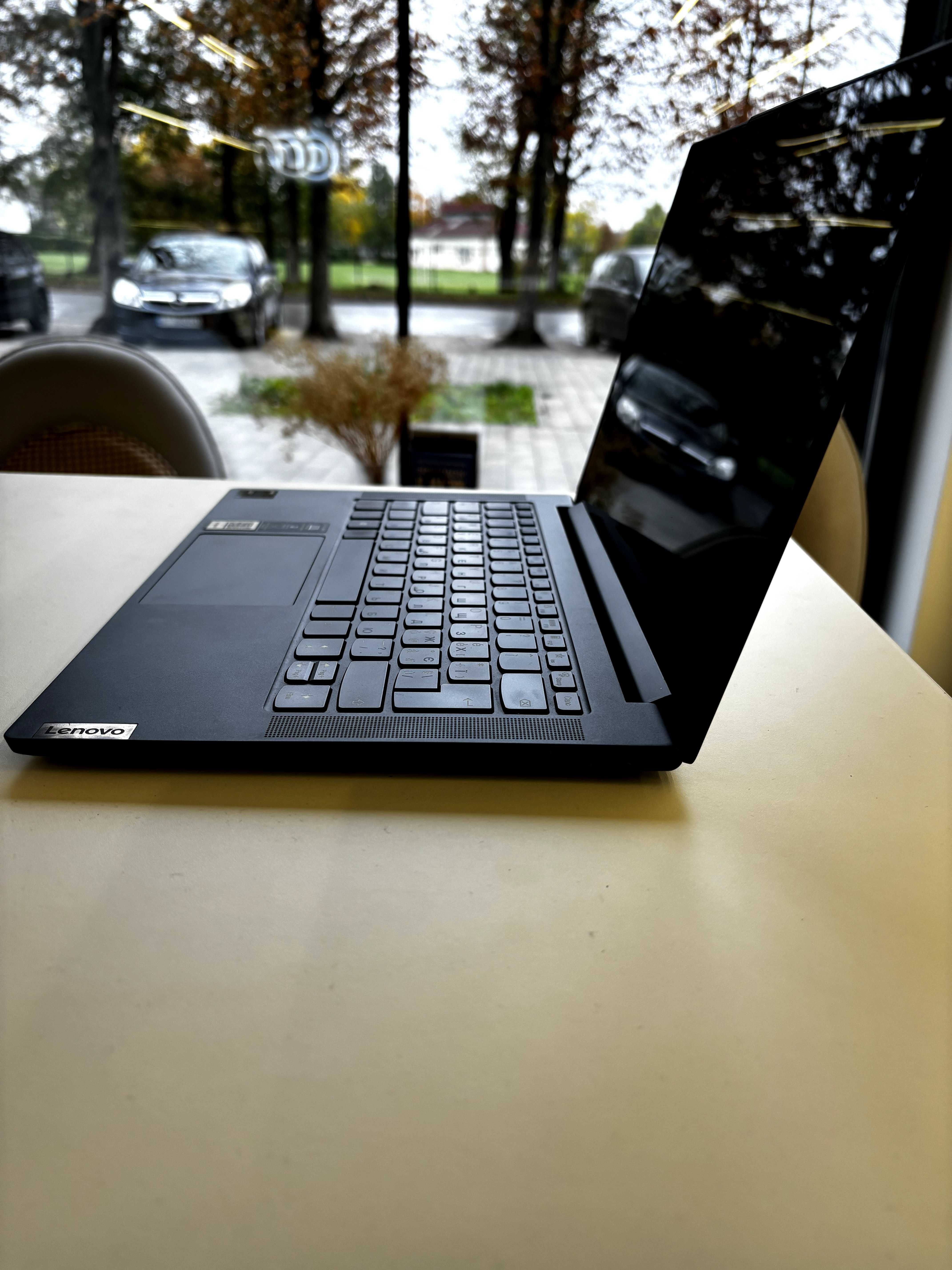 Ноутбук Lenovo Yoga Slim 7 14ITL05