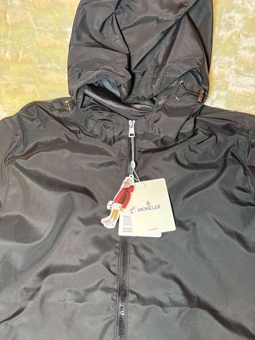 Куртка Moncler — стиль, комфорт і якість