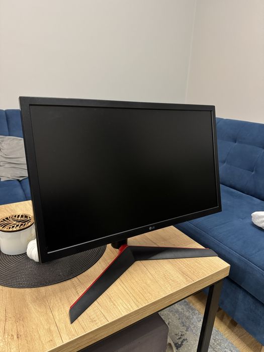 Monitor LG Ultragear 144hz 1ms 24”