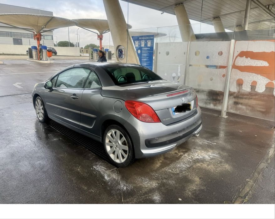 Peugeout 207cc 1.6 hdi com 160 mil kms ( livro de revisoes )