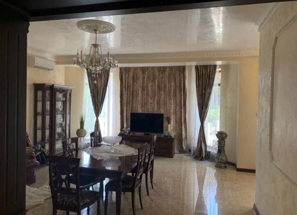 Готовый загородный комплекс с гостевым домом и баней. 500 000 $