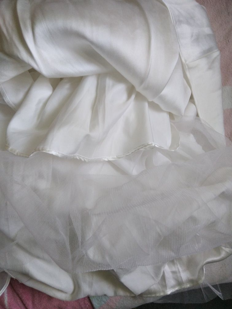 Biała ecru sukienka midi dla dziewczynki r. 134