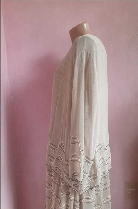 Бежевий костюм , бісер розшитий, сукня та жакет, на 52-54-56 розмір