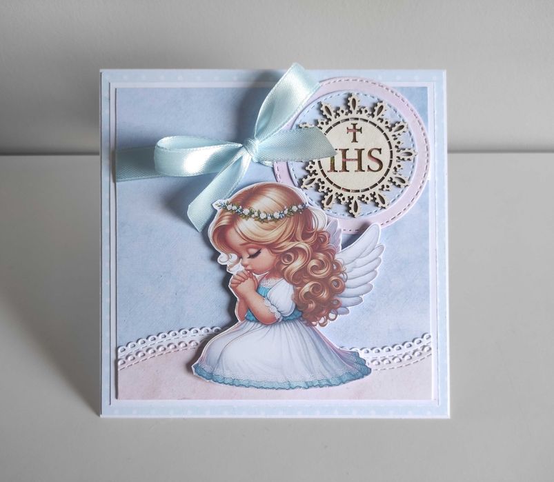 Kartka ręcznie robiona na Komunię Świętą z dziewczynką-aniołkiem