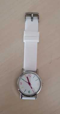Relógio branco senhora