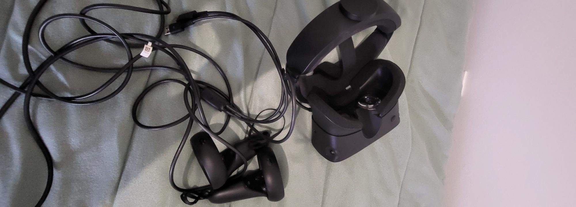 Oculus rift s headset