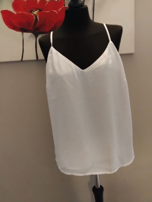 Biala bluzka koszulka top topik L 40 na ramiączkach
