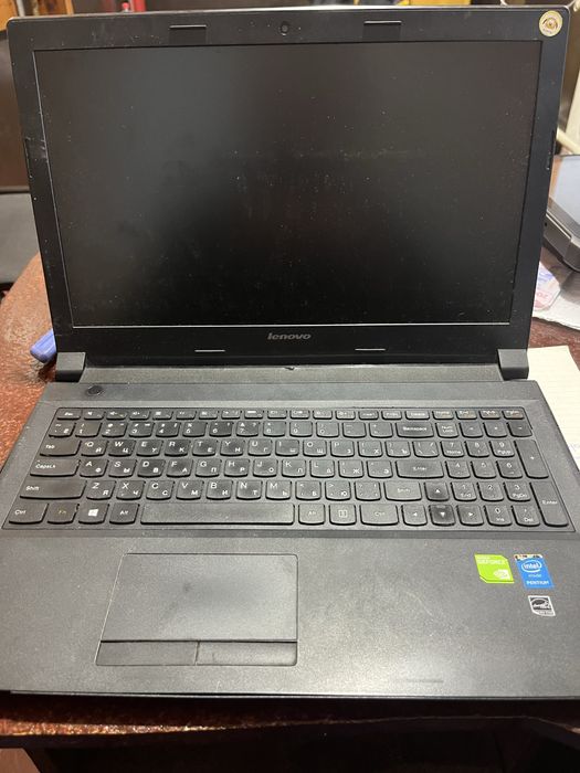 Lenovo B50-30 (НА ЗАПЧАСТИНИ)