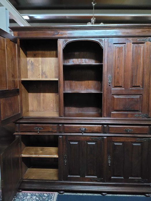 Móvel antigo em madeira maciça - óptimo estado