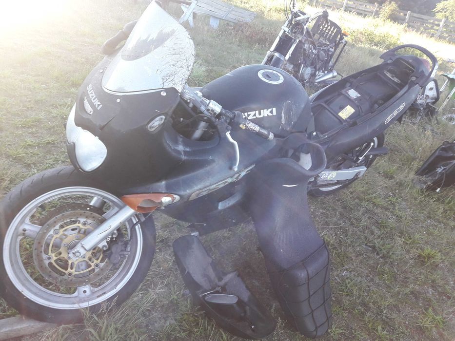 Suzuki gsxf600 gsxf 600 f silnik moduł felga gaźniki alternator części