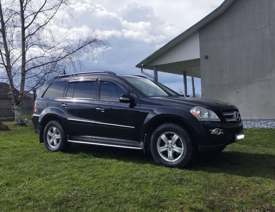 Mercedes GL320 2008 год