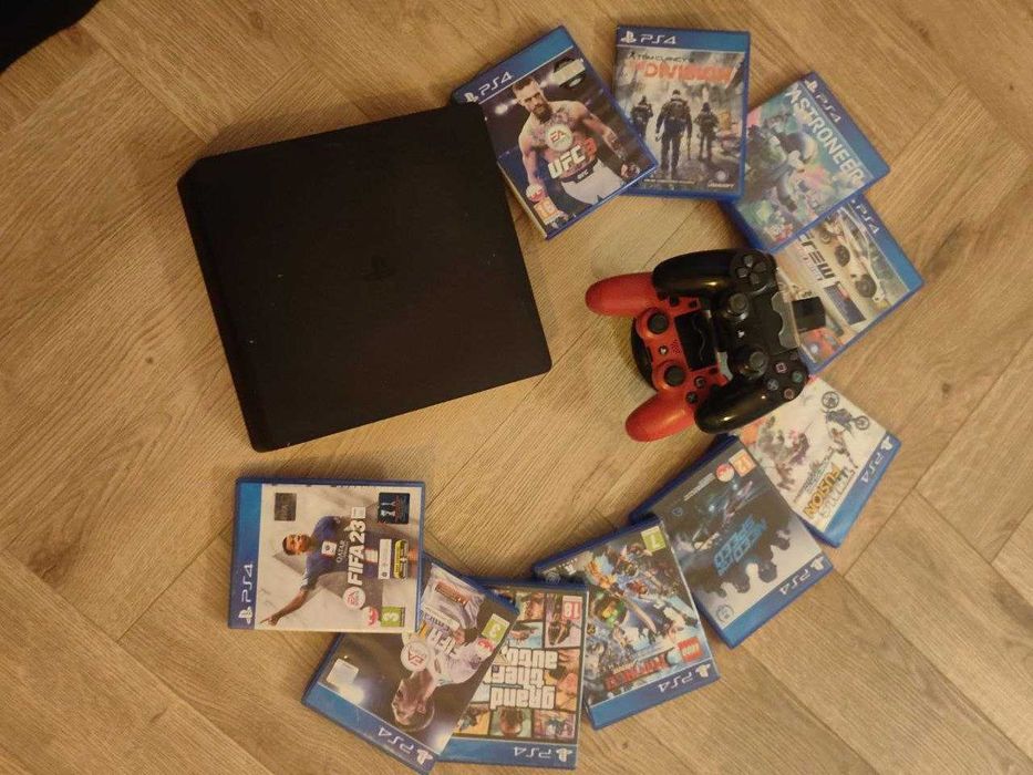 PS 4 Slim с дисками