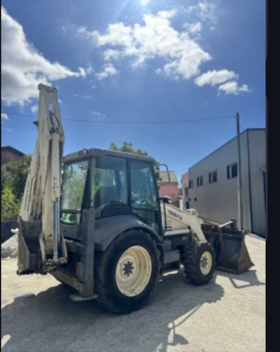 Terraplenagem e transporte de entulho