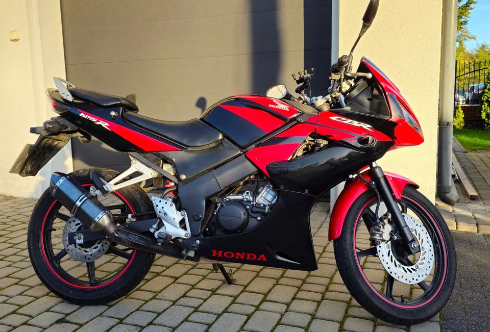 Honda CBR Honda CBR125R JC39
