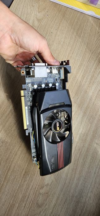 Karta graficzna Asus Radeon HD7850