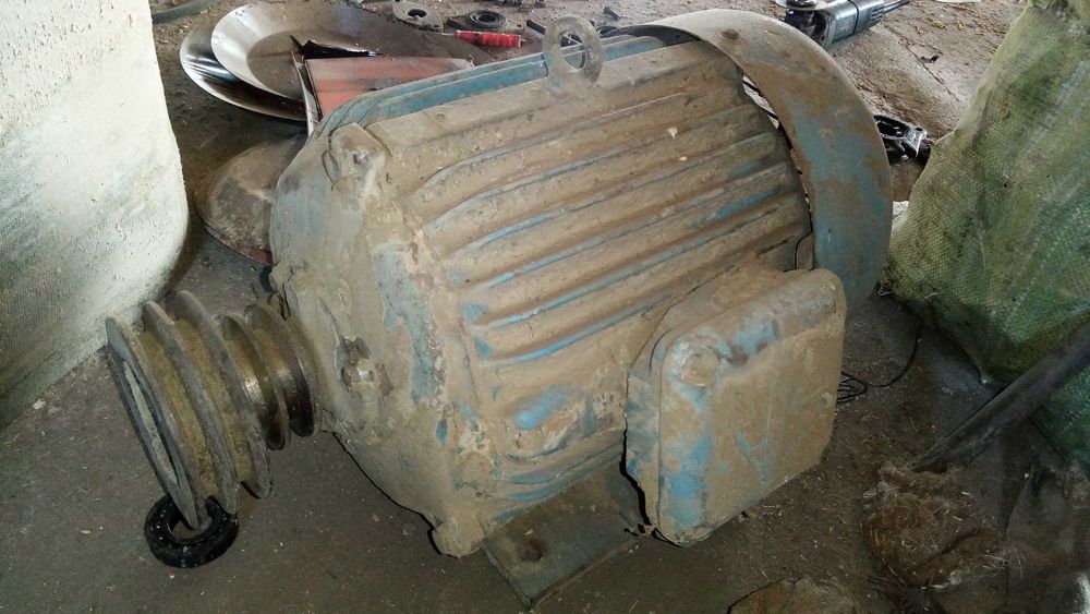 Электро-двигатель 7,5/1500 Електро двигатель асинхронний двигун м