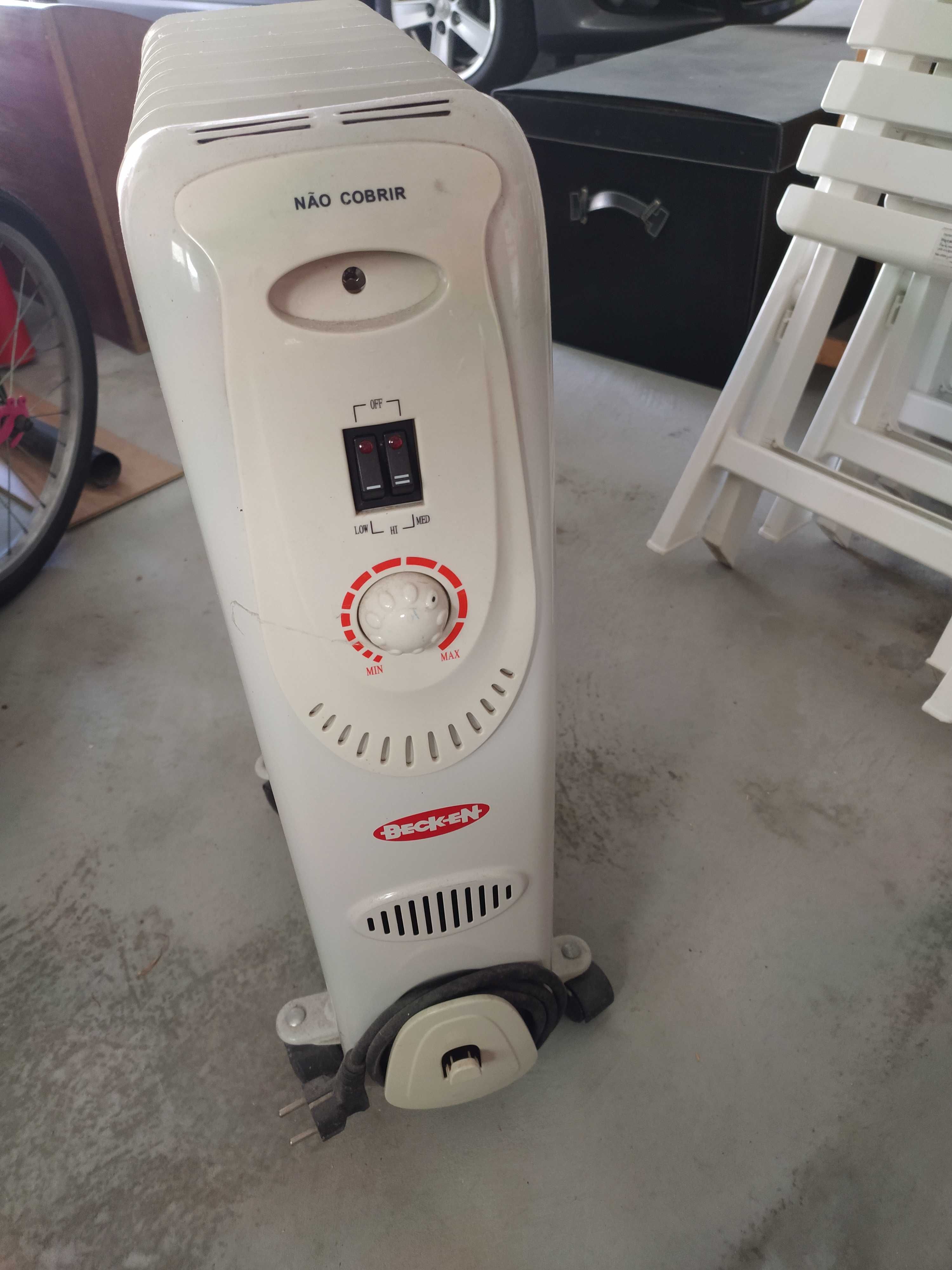 Aquecedor a óleo.