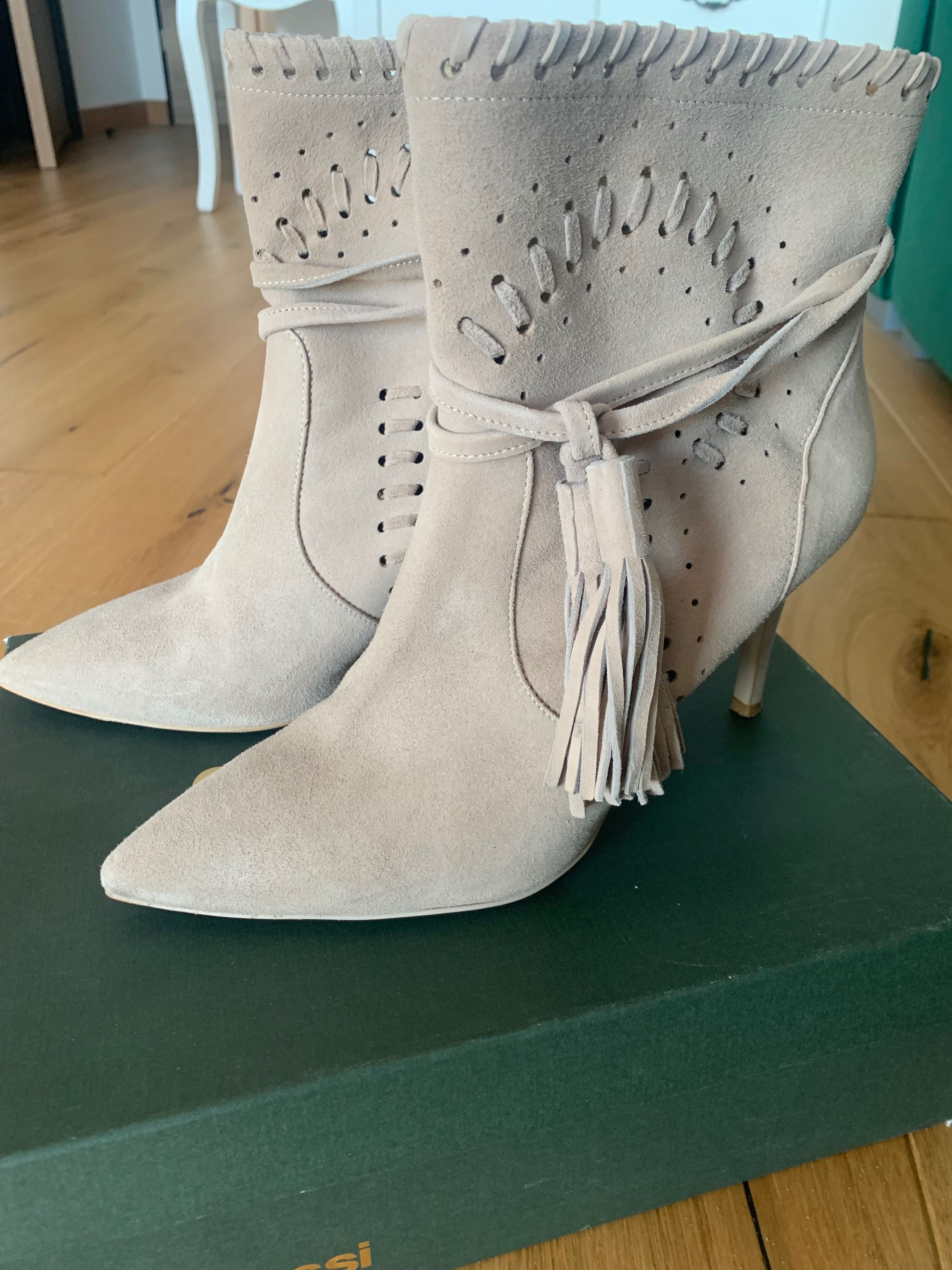 Buty gino rossi na szpilce