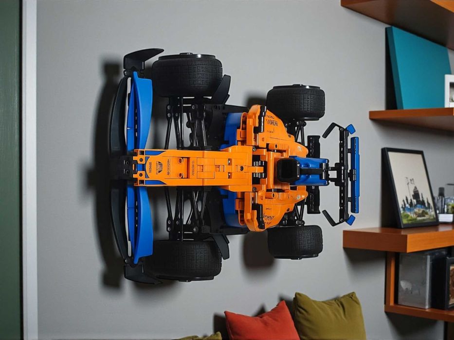 Uchwyt ścienny Pionowy/Poziomy pasujący do LEGO F1 McLaren (42141)